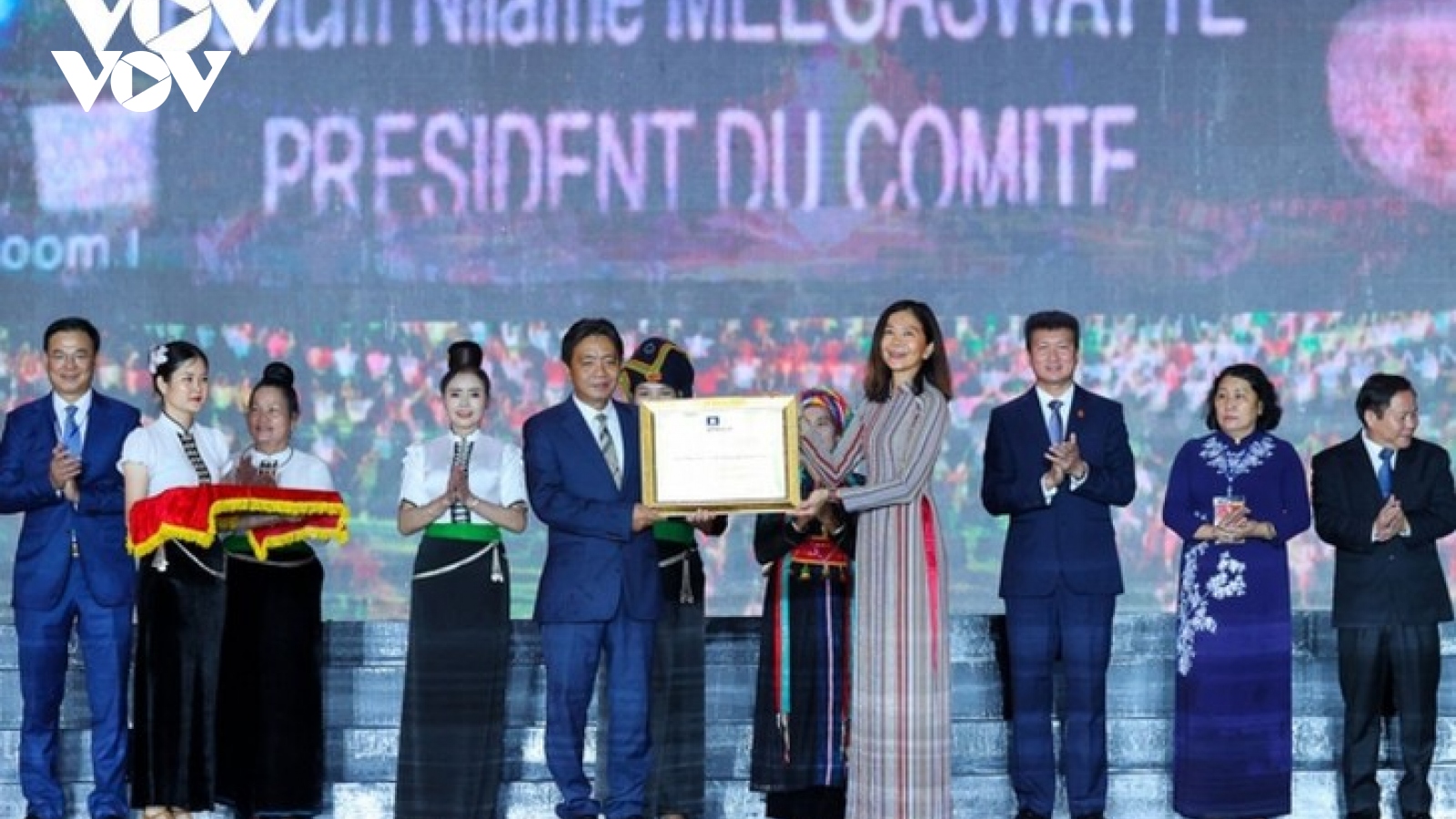 Vietnam receives UNESCO certificate recognizing the Thai’s Xoe dance